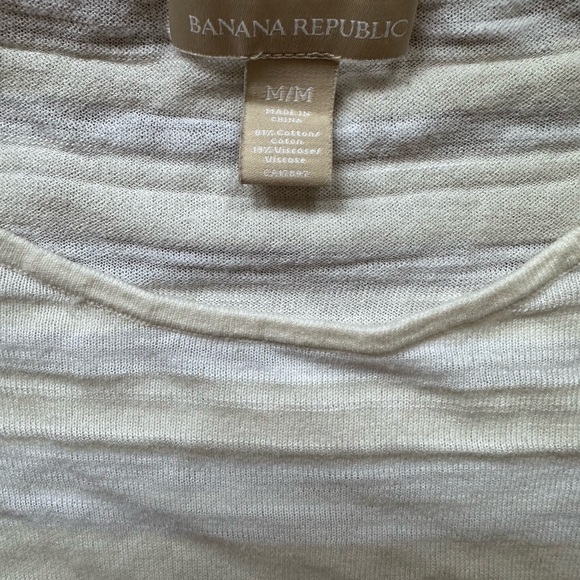 Banana Republic Cream White Long Sleeve Tee - Picture 7 of 8